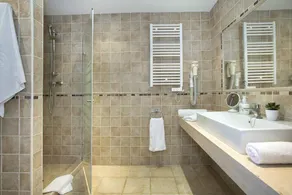 Owl Booking Villa Tofol - Ideal For Family and Friends - Image 2