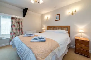 Wisteria Cottage, Topsham - Image 5