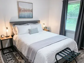 GR Retreat - 2BR, Mins from Downtown & Restaurants, Nintendo Switch & Games  - Image 5