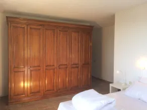 Hermosa casa de campo con piscina privada. Jardín muy espacioso - Image 5