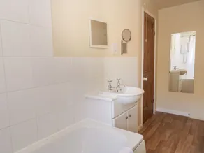 Cosy Cottage - Image 4