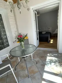 1 Bedroom Bed & breakfast in Vinon-sur-Verdon - Image 5