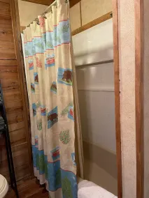 Lake Palo Pinto<br>Rustic, waterfront cabin<br>Steps from private boat dock - Image 3