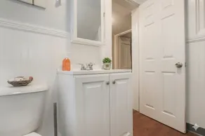 Cozy 2 BR, Sleeps 8, Near Beach and Downtown CLE! - Image 4