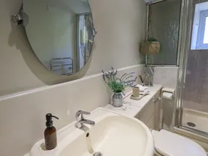 Lavender Cottage - Image 3