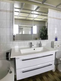 Charming Apartment with Mountain View - Image 3