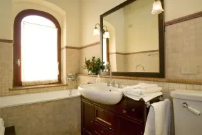 Villa in Sant'andrea In Caprile mit 7 Schlafzimmern 13 Schlafplätzen - Image 4