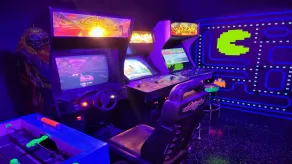Arcade Haus Schlafmöglichkeiten für 16+ Familien-Ferienhaus Haustierfreundlich Minigolf Alle Spiele KOSTENLOS - Image 4