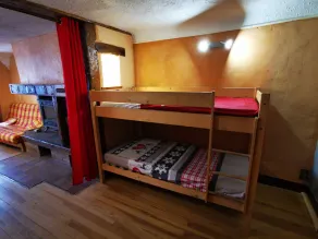 Loft with mountain corner - Image 5