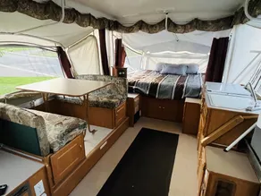 Portable Travel Popup Camper Pet Friendly AC/Heat - Image 2