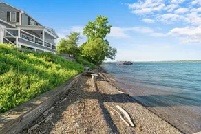 Cape on the Lake: Park-like Setting on Seneca Lake! - Image 4