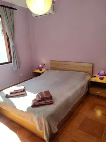 Cozy 1-bedroom Apartment with Pool - Image 5