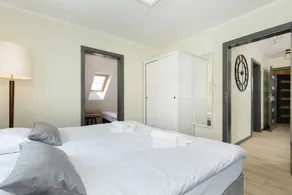 Spacious House with Garden | Parking | For 14 Persons - Image 5