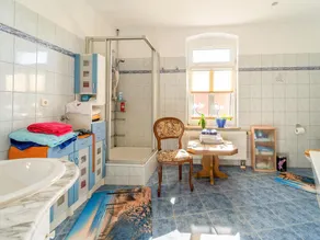 Cozy Family Stay in Petersberg - Image 4