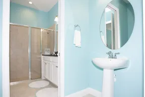 Merveilleux appartement convivial et familial avec piscine, internet haut débit et jardin | Vue lac - Image 4