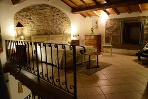 CASA LA TORRE i den lilla umbriska byn Macerino - Image 4