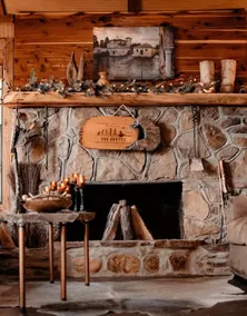 Lakefront Cave with Waterfalls,Firepits, and Outside Showers - Image 5