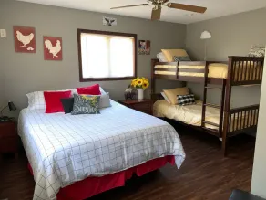 Spectacular Lakefront Retreat on 2 acres~ Perfect Large Family Getaway - Image 5