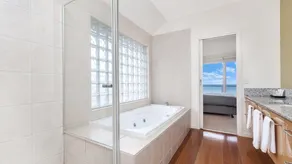 Rubys Beachfront - Image 3