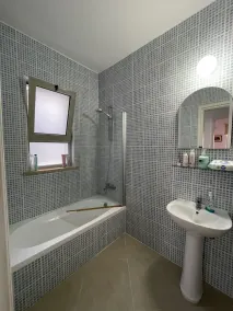 Sunny Cypriot Apartment W/ Site Pool, Gym and Kids playing area! - Image 3