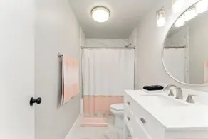 Self Check-in / Full kitchen / Central location - Image 2