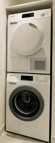 City Apartment in Copenhagen with 3 bedrooms sleeps 5 - Image 2