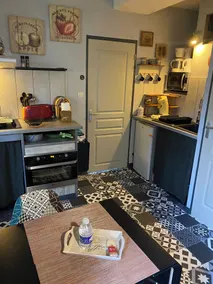 Room with private kitchen, private toilet and private bathroom - Image 4