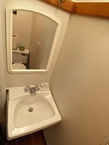 Schönes Haus Prvt Apt- 2 bedrms1. 5 Bäder voll Küche Wohn / Esszimmer rm 2 Auto prkng - Image 3