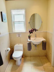 Lagoon House - Image 5
