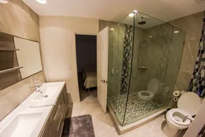 Waterfront, Paradise Luxury Intracoastal Home mit eigenem Pool, East Lantana. - Image 5