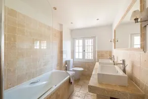 Bastide Var - Five Bedroom Villa, Sleeps 10 - Image 2