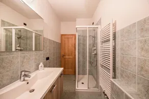 Apartment \"La Pratolina\" with Mountain View, Terrace & Garden - Image 3
