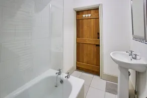 Host & Stay - Mill - Image 2