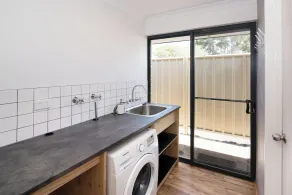 Tootys Place - Image 2