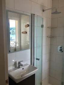 Luksus villa på vandet, 4 senge, privat pool, wifi, storslået beliggenhed. - Image 4