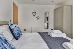 11 Belle House - Image 5