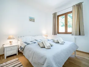 Beautiful private villa for 12 people with WIFI, private pool, TV, terrace and pets allowed - Image 5