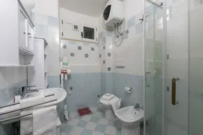 Niko's House Salò near Lake & beach - Happy Rentals - Image 2