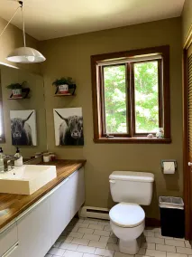 Cozy house with spa 10 minutes from Village Vacances Valcartier. - Image 4