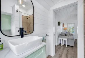 Beachcomber Cottage-Oceanfront! - Image 3