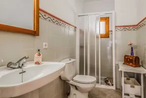 44246 Finca-klostret, Spanien - Image 2