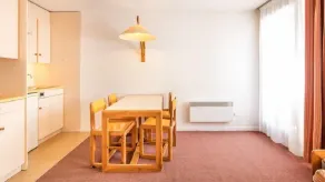 Studio Rustique Parfait pour les Skieurs | Lokale à ski + Près du Navette + Accès Piscine Extérieure - Image 4