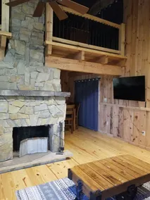 Newly renovated rustic cottage in Northern Iredell County NC - Image 3