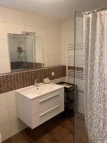 Charming 2-Bed Apartment in Arlesheim 15 min Basel - Image 3