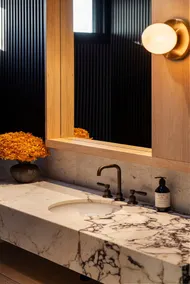 Blanc de Noir Luxe Grandeur with Pool and Spa - Image 4