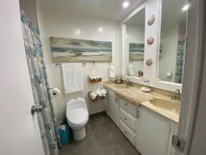 Casa Marina, Large private parking, comfortable and spacious, close to the beach and everything. - Image 3