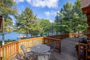 Large Lakefront Home - Image 4