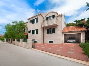 Two bedroom apartment with balcony and sea view Postira, Brač (A-15242-b) - Image 5