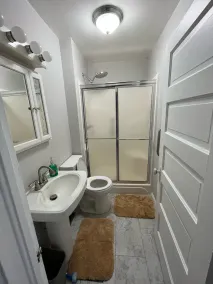 Cheerful 4 bedroom/2.5 bathroom home - Image 2