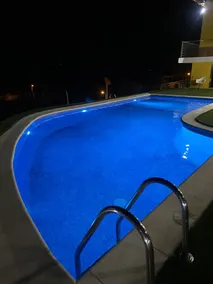 4 Bed Villa - Sleeps 9- Pool - Garden - Parking - Image 5